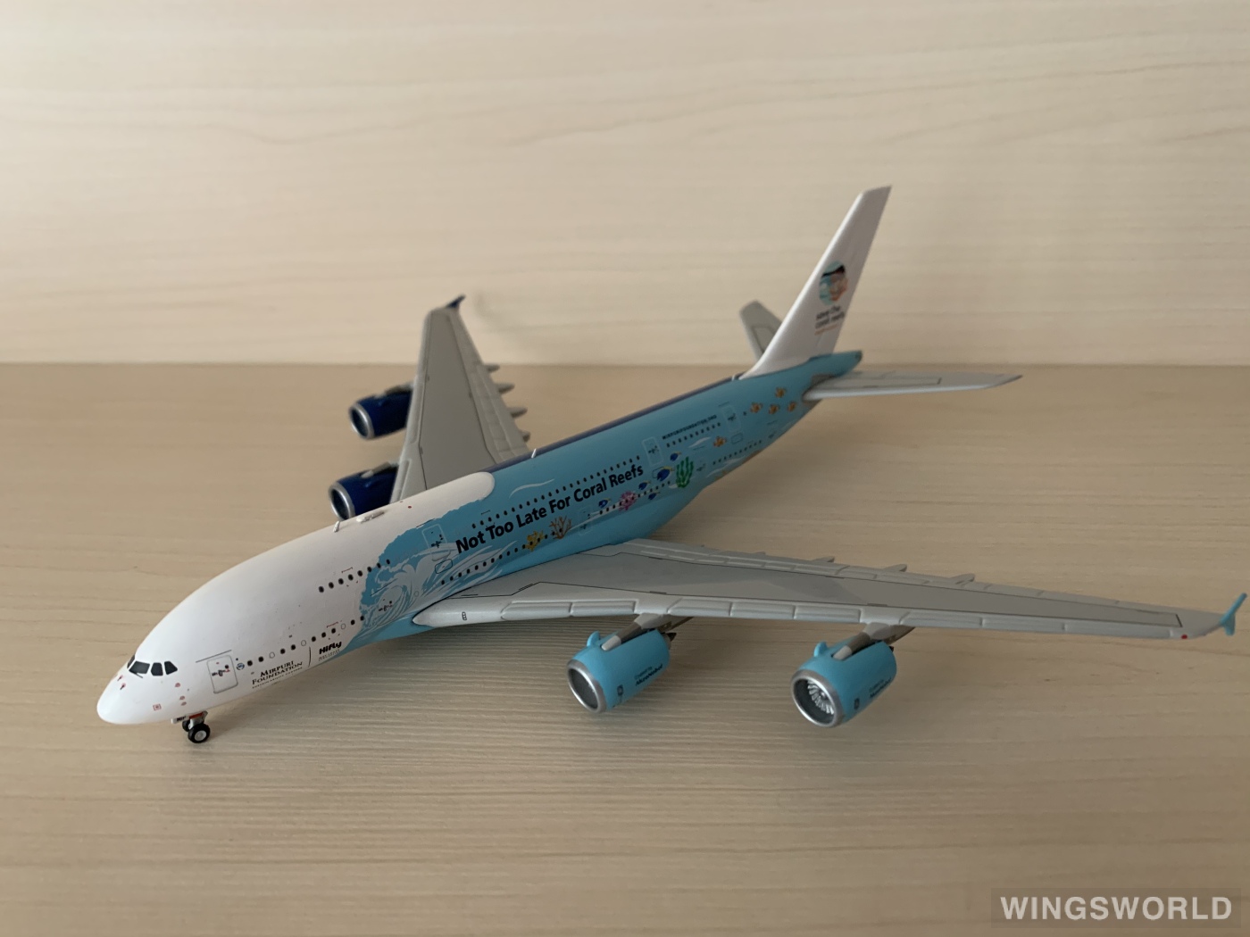 jc wings 1:400 ew4388005 hi fly 葡萄牙高飞航空 airbus a380-800 9