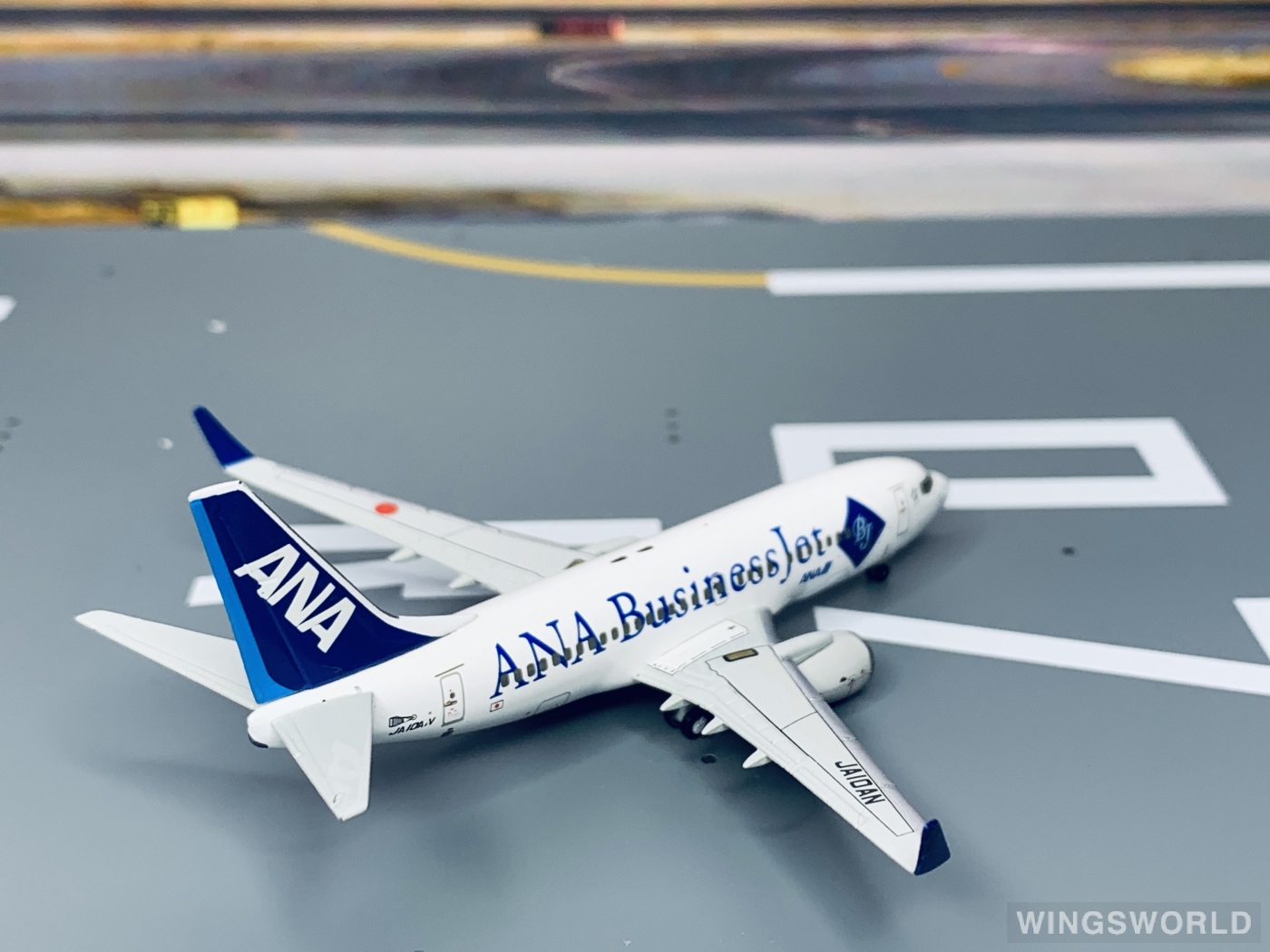 hogan 1:400 nh40031 ana 全日空 boeing 737-700 ja10an