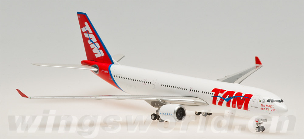 1:400材質:合金機型:airbus a330-200航空公司:tam airlines 巴西天馬