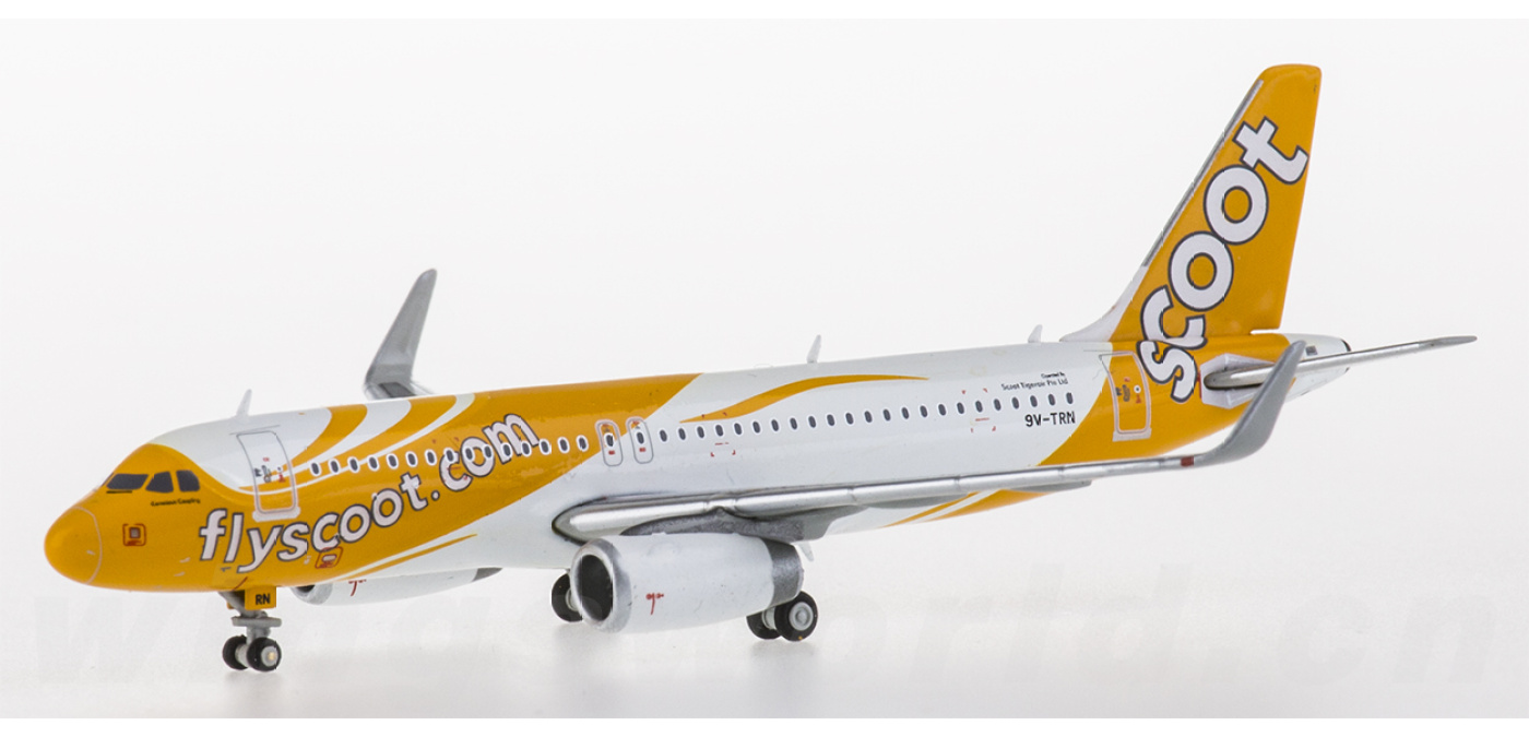 Aircraft Model Store - Phoenix Scoot Airbus A320 9V-TRN 1