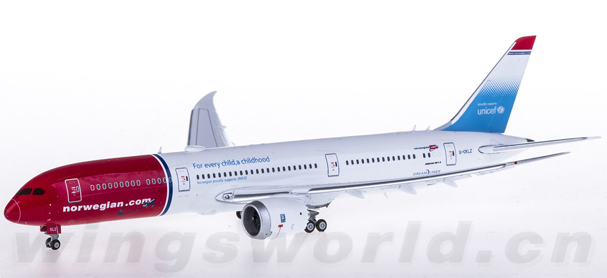 XX4027A Norwegian Air Shuttle 挪威航空Boeing 787-9 G-CKLZ 襟翼打开
