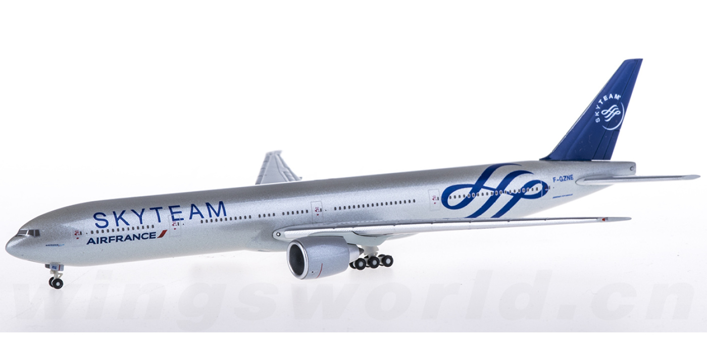 hogan製　日本航空 JAL B777-300ER 1/400 BJQ2006 JALUX企画品 Hogan製 JAL B777-300ER JA738J WiFi 1:200