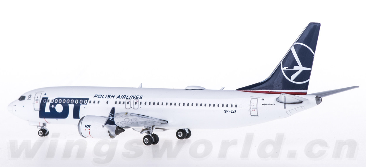 phoenix 1:400 ph11488 lot 波蘭航空 boeing 737 max 8 sp-lva