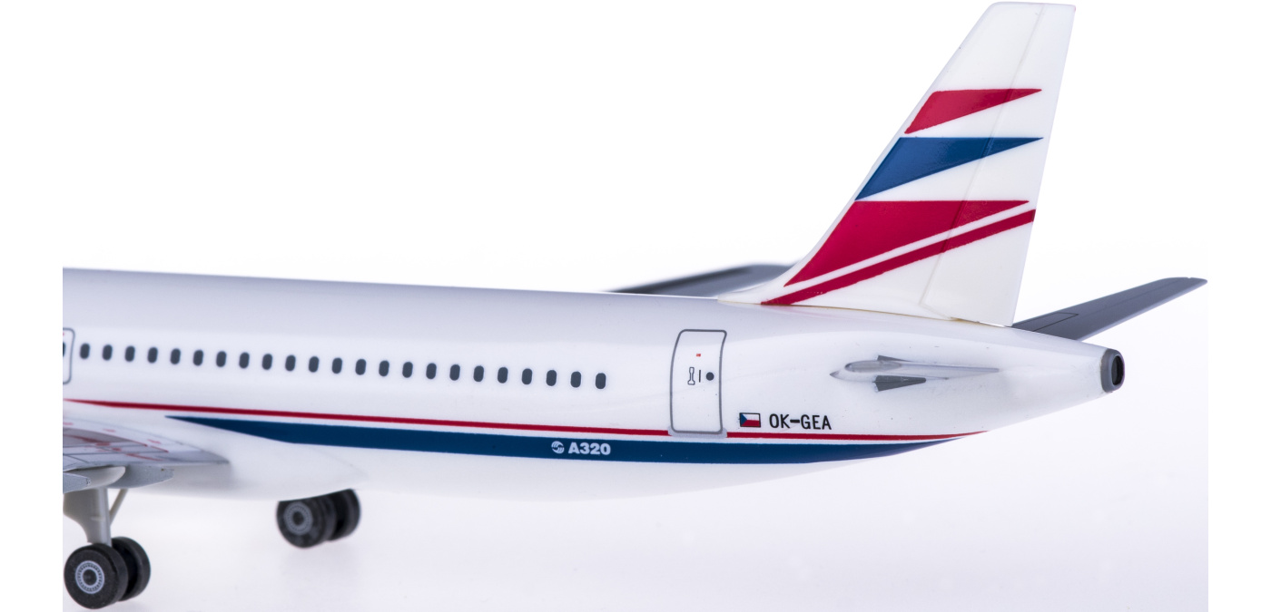 【中古】herpa Airbus A320 4個 Herpa Wings A320 チェコ航空「100 Years」OK-IOO 1/500[537667]