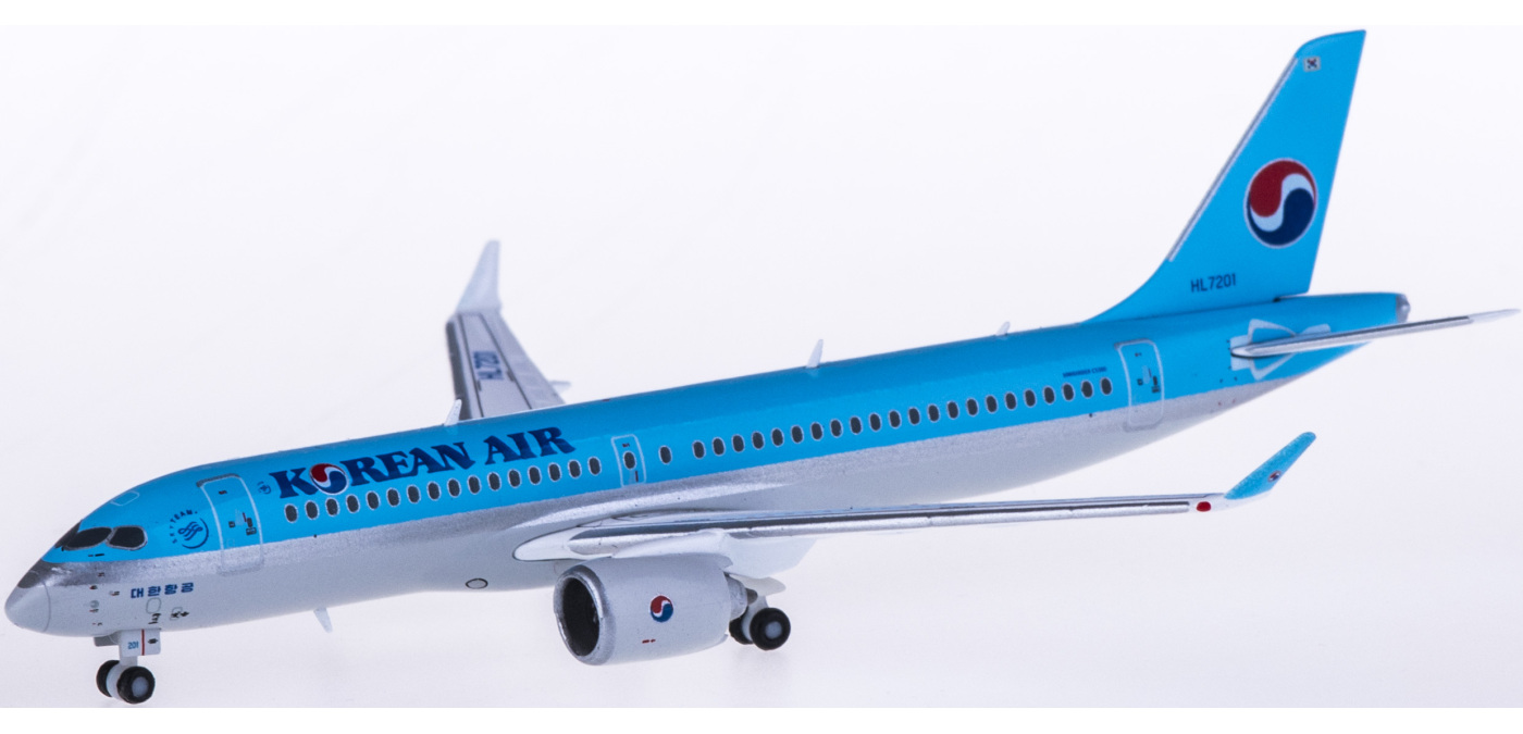 EW4CS3001 Korean Air 大韩航空Bombardier CS300 HL7201 JC Wings 1