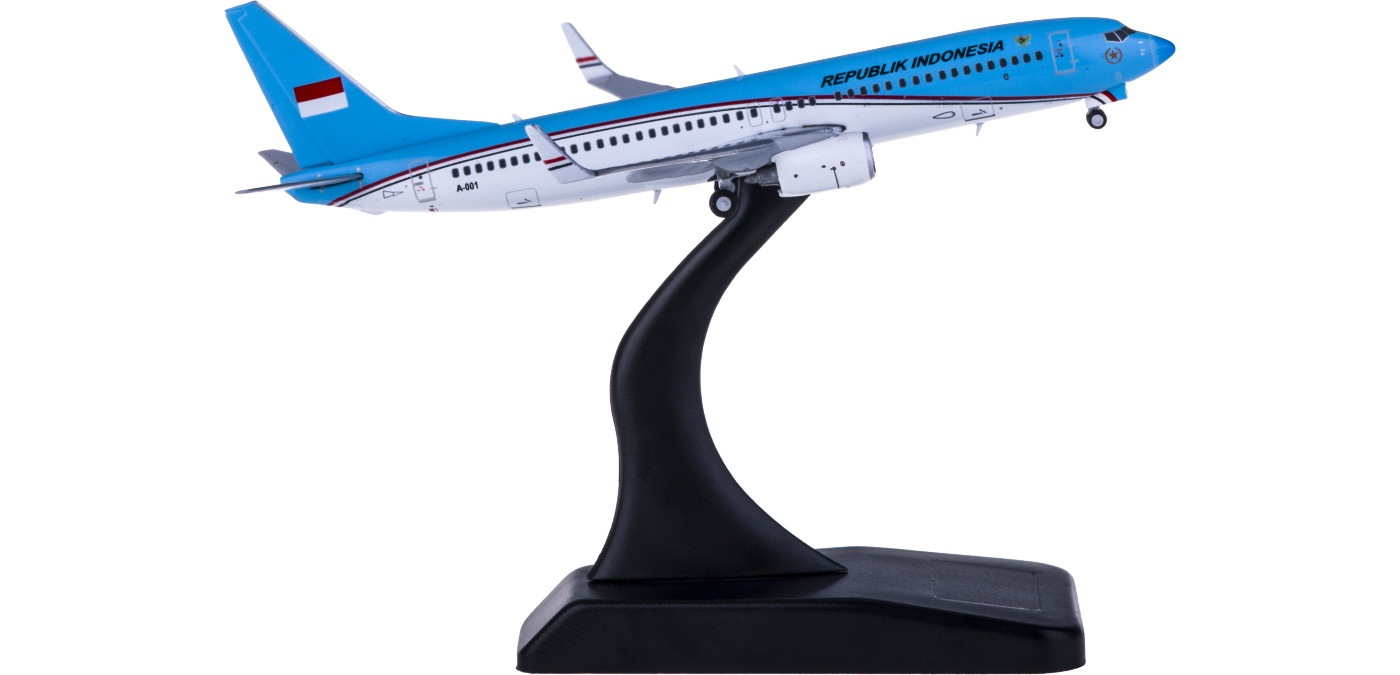 Boeing 737-800  電飾加工済航空機模型 Boeing 737-800 電飾加工済航空機模型 模型・プラモデル