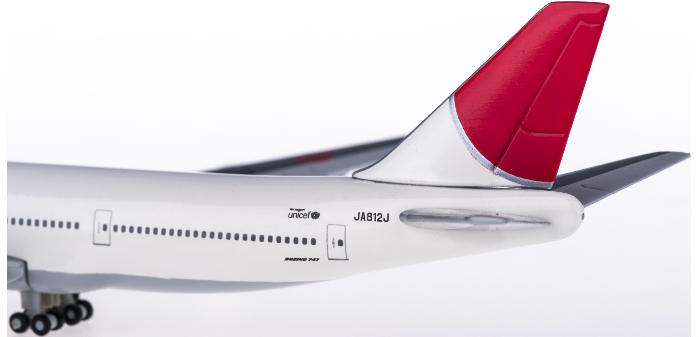 Highly detailed JC Wings in 500 scale JAL B777-300ER Japan