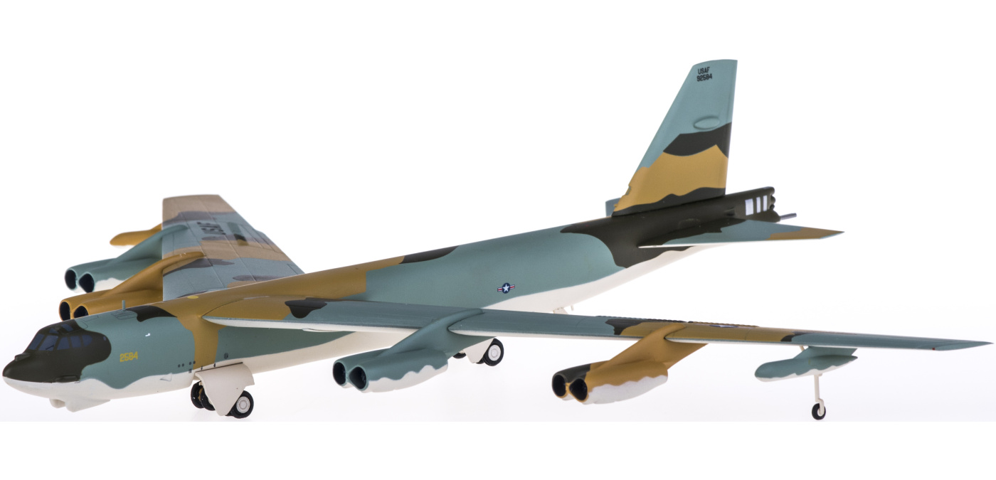 559294 USAF 美国空军Boeing B-52G 同温层堡垒59-2584 轰炸机