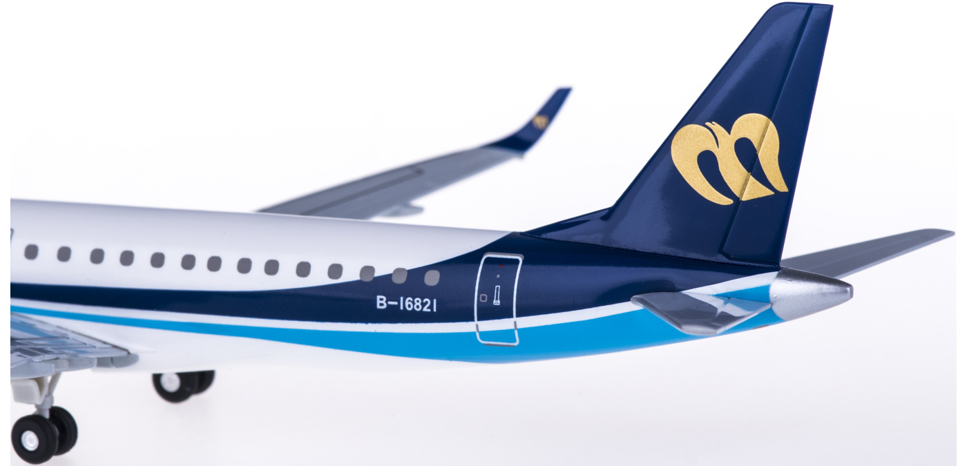 当店限定販売】 華信航空 MANDARIN AIRLINES EMBRAER190 航空機