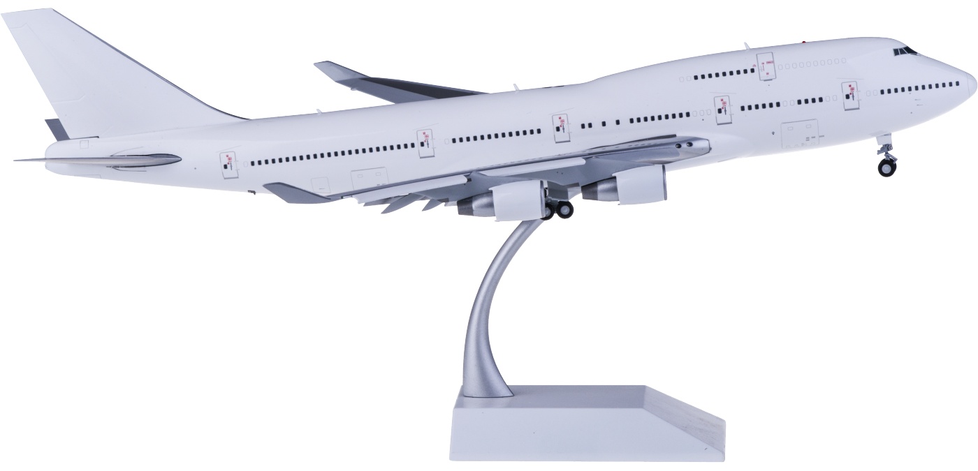 XX2951A Boeing 747-400 空白机GE发动机襟翼打开JC Wings 1:200
