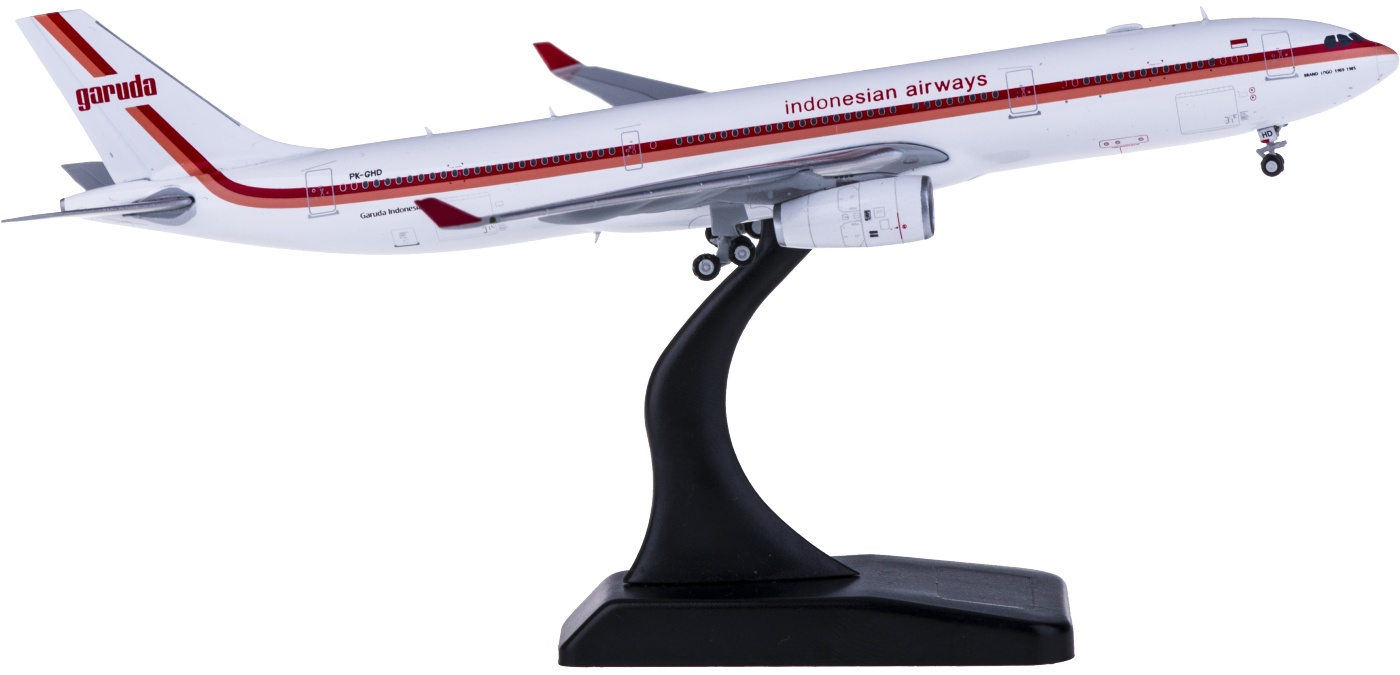 Garuda Indonesia 航空機モデル スタンド付き 模型 B747-400 garuda indonesia｜トレファクONLINE