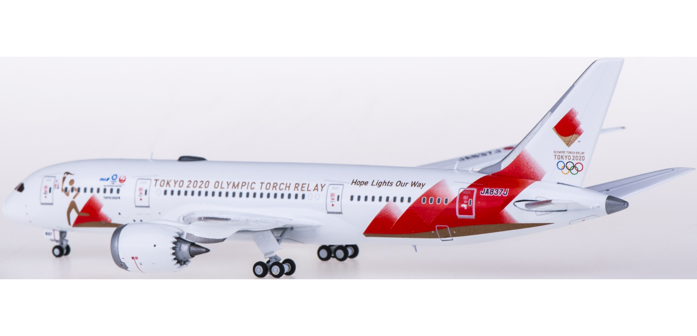 JC Wings JAL 1:400 B787-8 JA837J 航空機・ヘリコプター