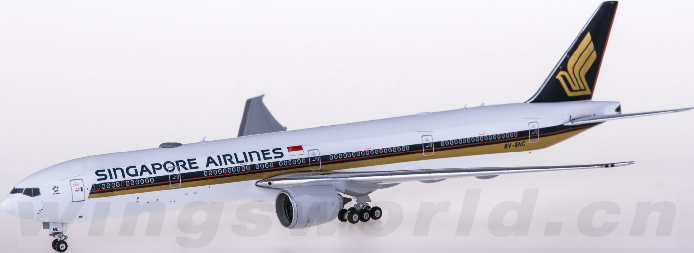 PH04330 Singapore Airlines 新加坡航空Boeing 777-300ER 9V-SNC