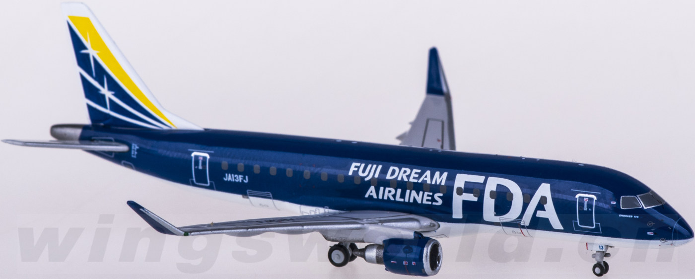 EW4175010 Fuji Dream Airlines 富士梦幻航空Embraer ERJ-175