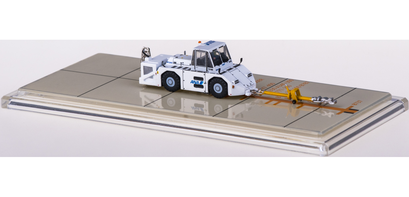 GSE2WT250E08 ANA 全日空Komatsu WT250E 飞机拖车JC Wings 1:200