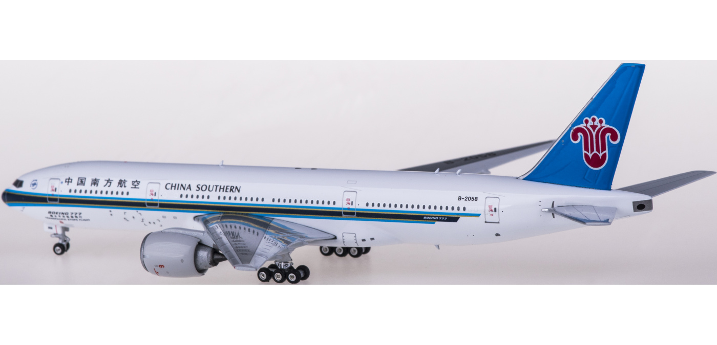 PH11680 China Southern 中国南方航空Boeing 777-200ER B-2058 Phoenix 