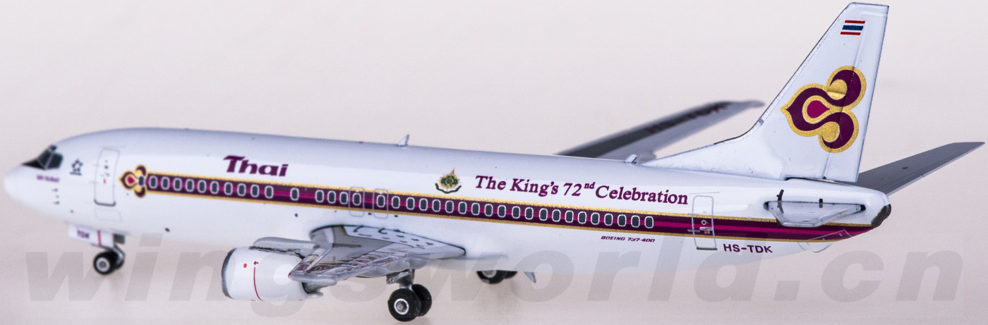 PH11693 Thai Airways 泰国国际航空Boeing 737-400 HS-TDK