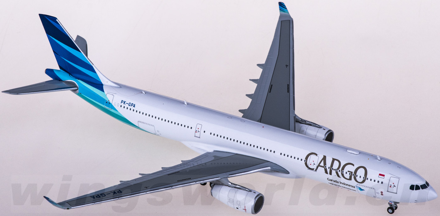 jc wings比例:1:400材质:合金机型:airbus a330-300航空公司:garuda