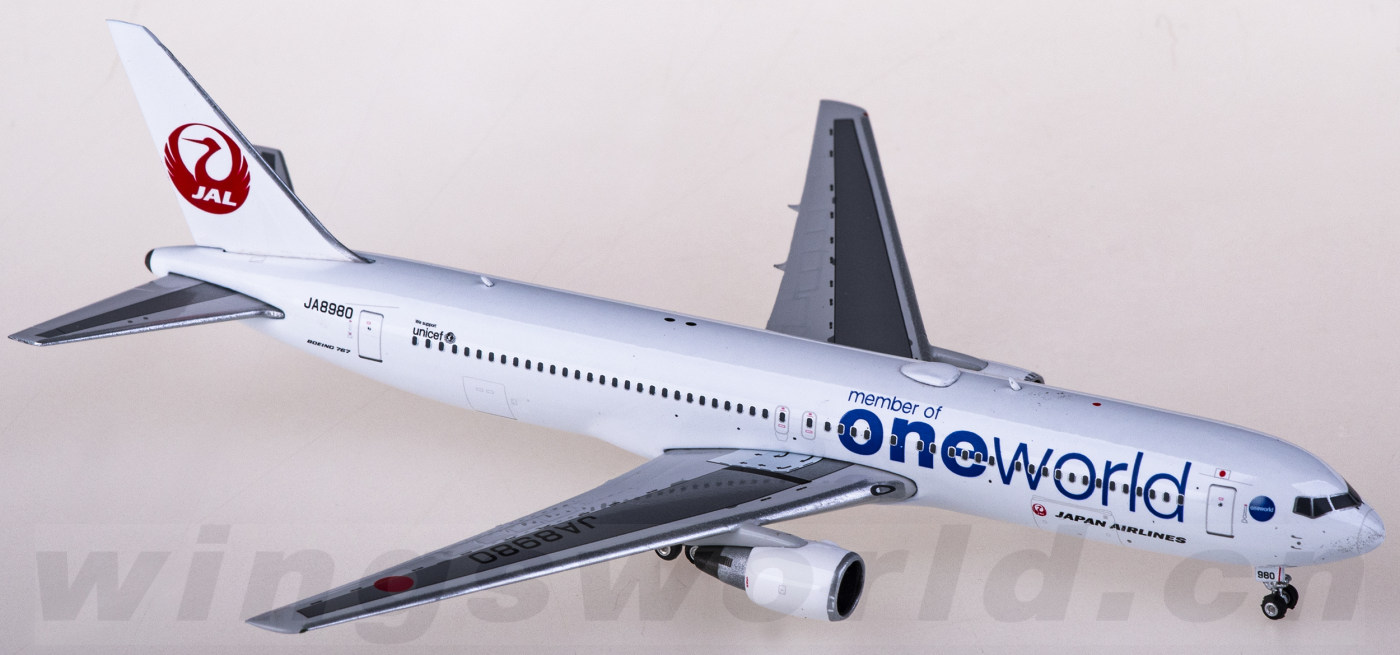 PH04432 Japan Airlines 日本航空Boeing 767-300 JA898 寰宇一家