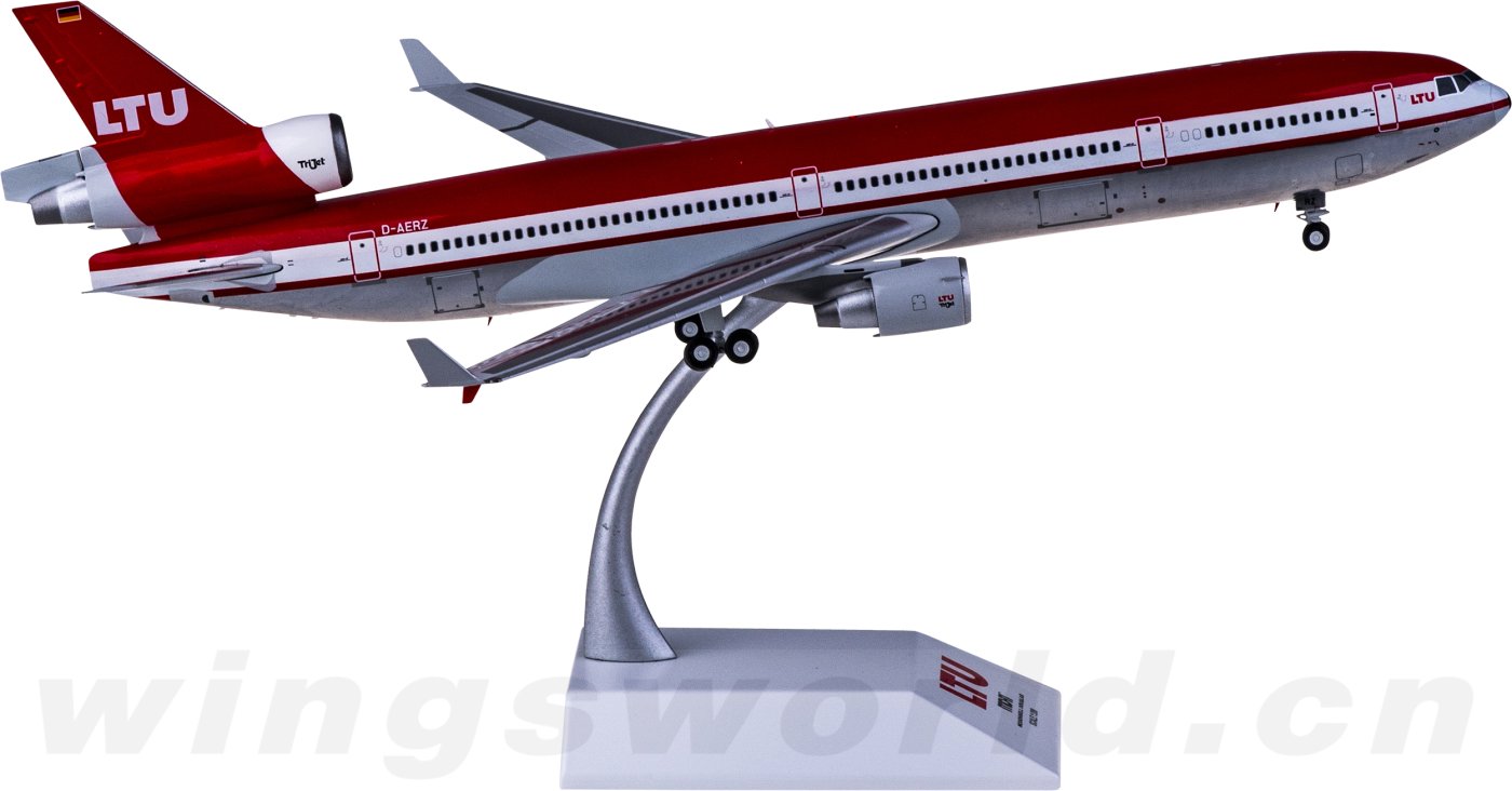 LH2312 LTU International McDonnell Douglas MD-11 D-AERZ JC