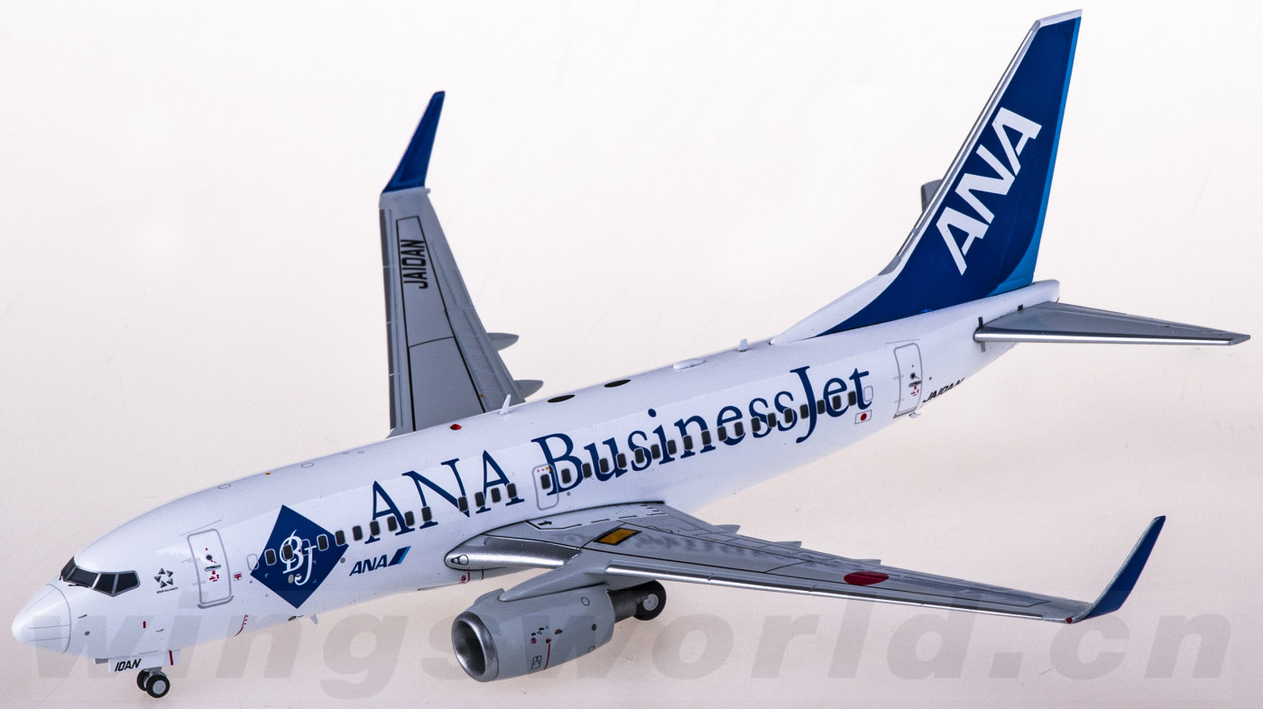 ANA B737-700 1/200 模型-