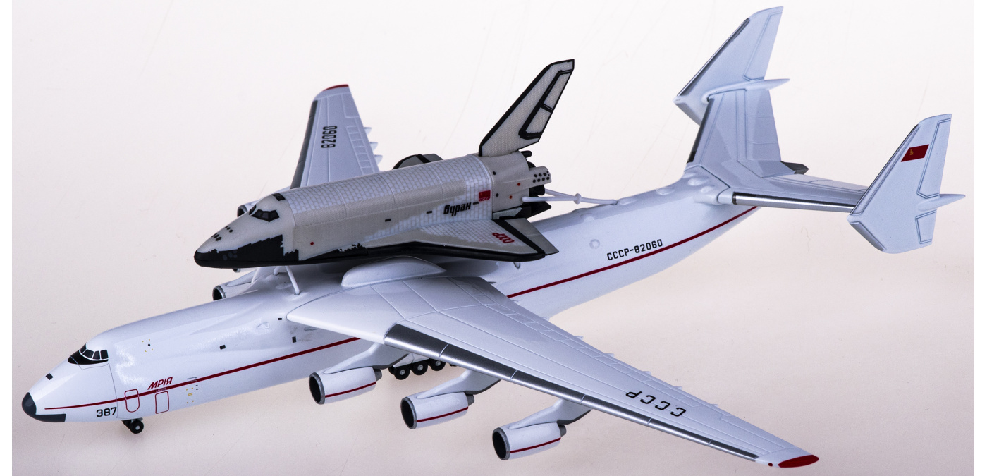 562812 Antonov 安东诺夫AN-225 CCCP-82060 Mriya & 暴风雪号