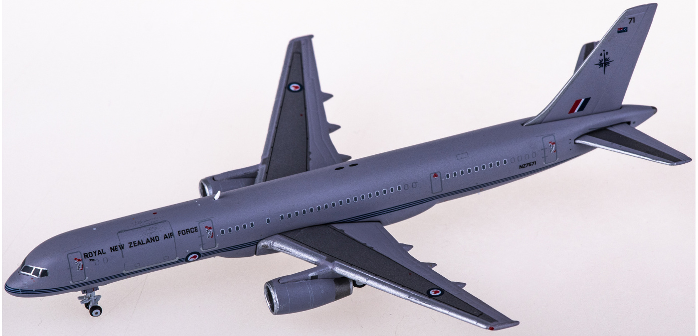 Royal New Zealand Air Force B757-200 NZ7571 1:200 Scale JC