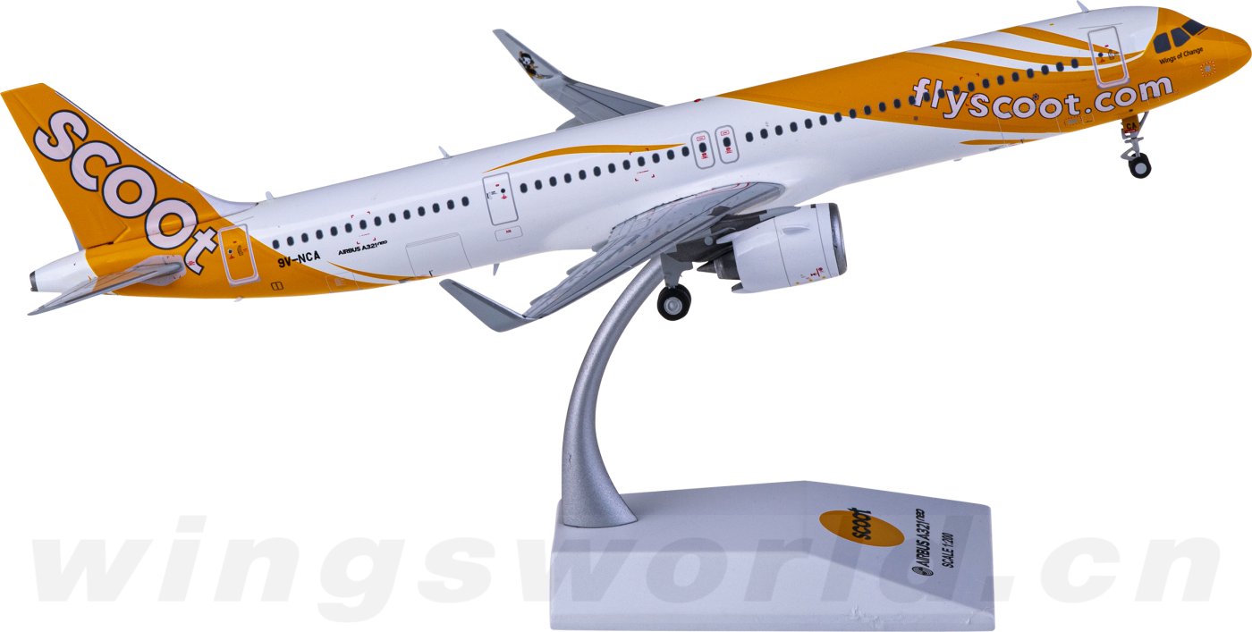 Scoot Airbus A321neo 9V-NCA 1/200 scale desk model NEW PPC