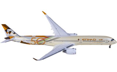 Fantasy Wings 日本航空 JAL 1:200 地上電源ユニットGPU Fantasy Wings 日本航空 JAL 1:200 地上電源ユニットGPU FWDP