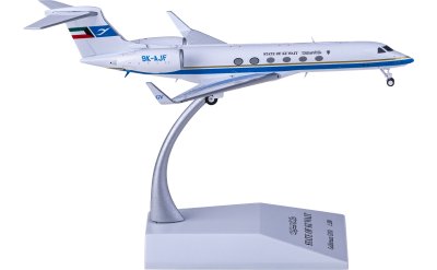SA4015A ANA 全日空Boeing 777-200ER JA745A 襟翼放下版JC Wings 1:400