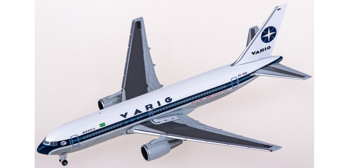 Herpa Boeing 767-200 Varig Modellflugzeug 1:500 - Sammler Modell PP-VNN