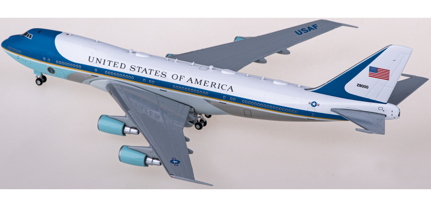 GJAFO2173 USAF 美国空军Boeing 747-200 VC-25A 82-8000 Air Force One