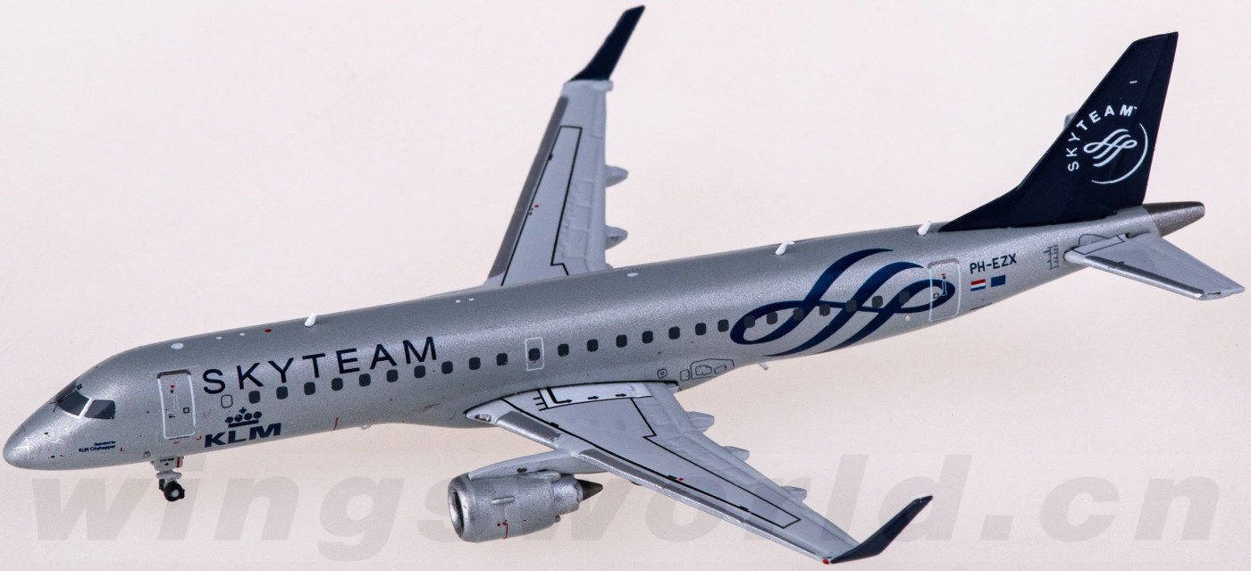 Jcwings 1:200 日本航空ERJ-190 JA252J 合金飞机模型