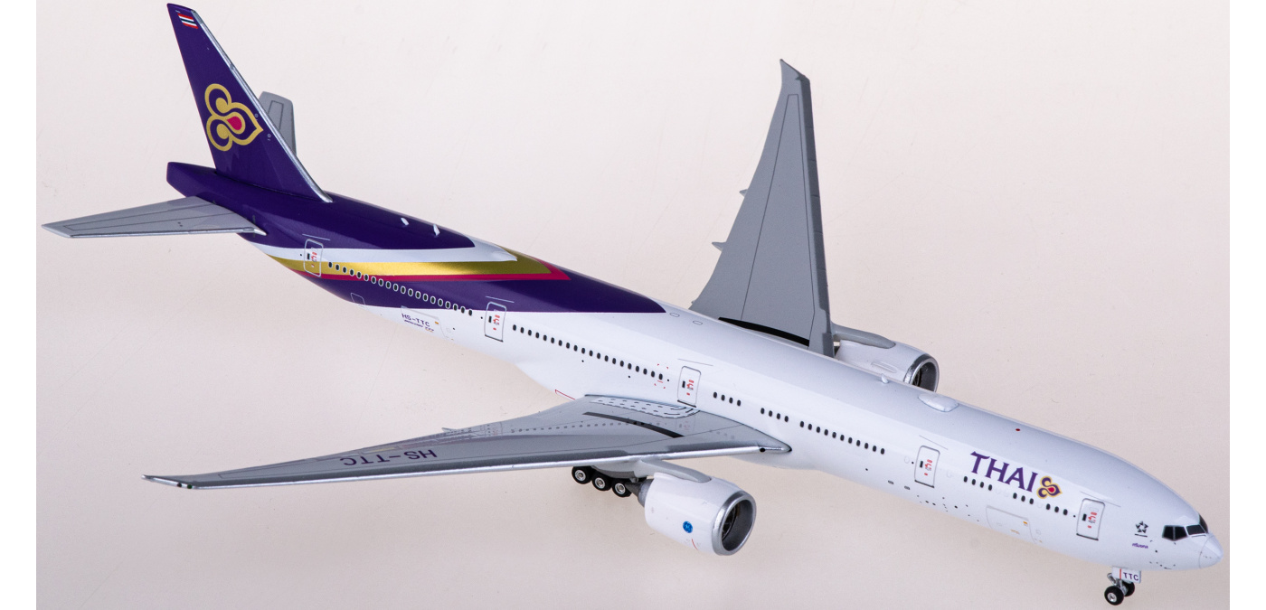 PH11822 Thai Airways 泰国国际航空Boeing 777-300ER HS-TTC Phoenix 1 