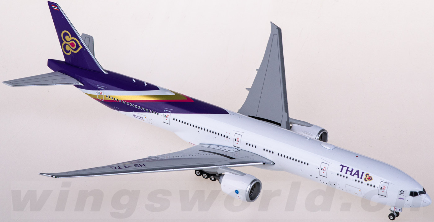 PH11822 Thai Airways 泰国国际航空Boeing 777-300ER HS-TTC Phoenix 1 