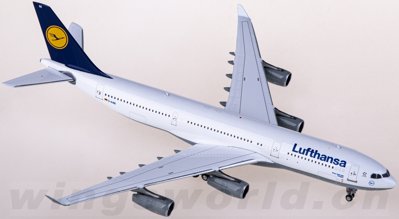 PH04552 Lufthansa 汉莎航空Airbus A340-200 D-AIBE Phoenix 1:400