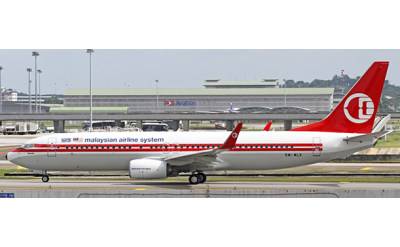 Malaysia Airlines 马来西亚航空 Boeing 737-800 9M-MLV