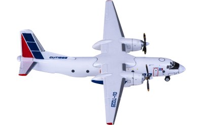 Geminijets 1:400 Cubana 古巴航空 Antonov An-26 CU-T1229