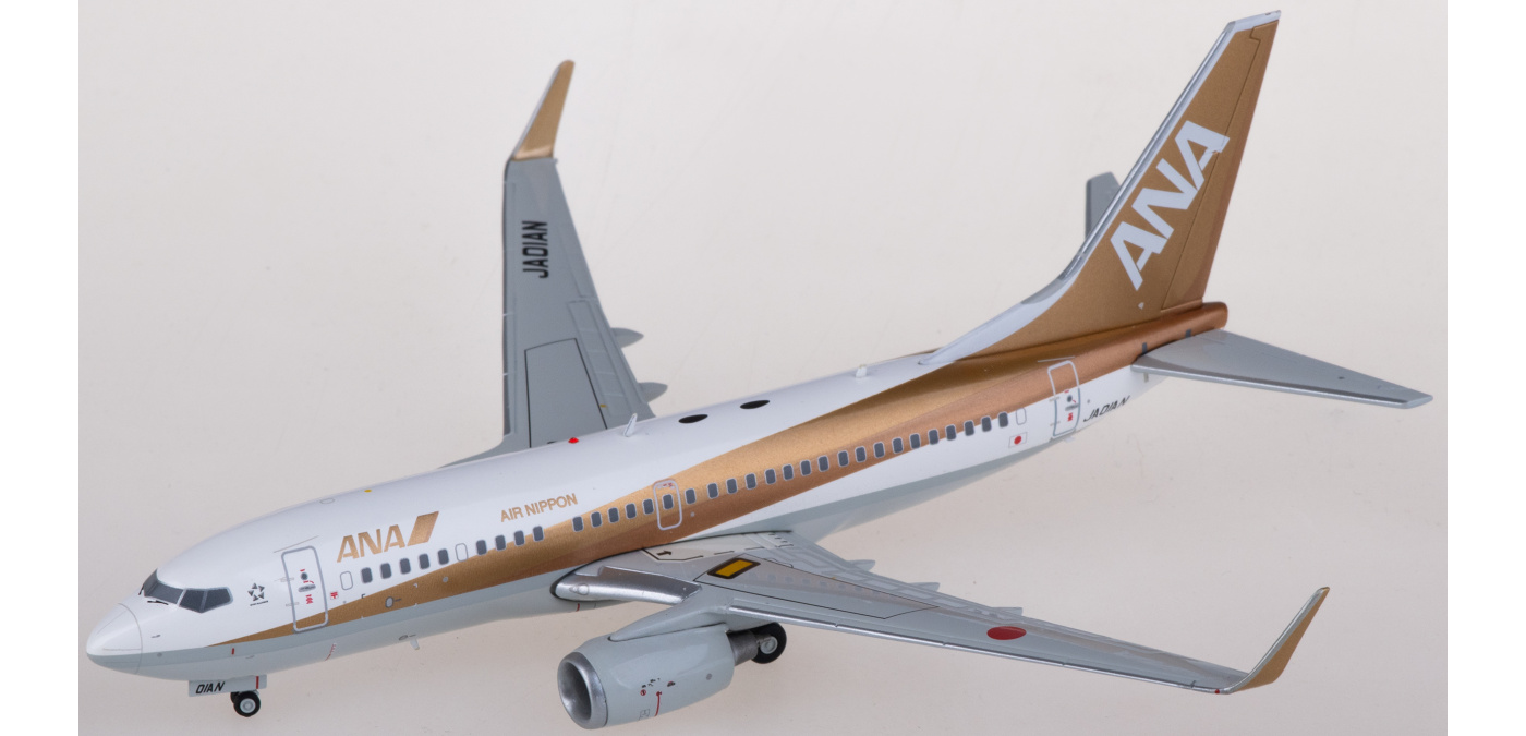 EW2737001 ANA 全日空Boeing 737-700 JA01AN JC Wings 1:200 -飞机模型世界