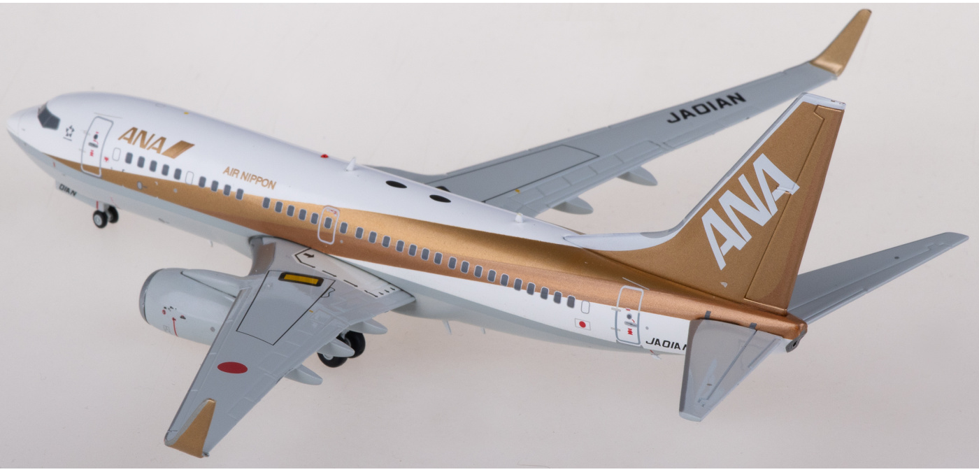EW2737001 ANA 全日空Boeing 737-700 JA01AN JC Wings 1:200 -飞机模型世界