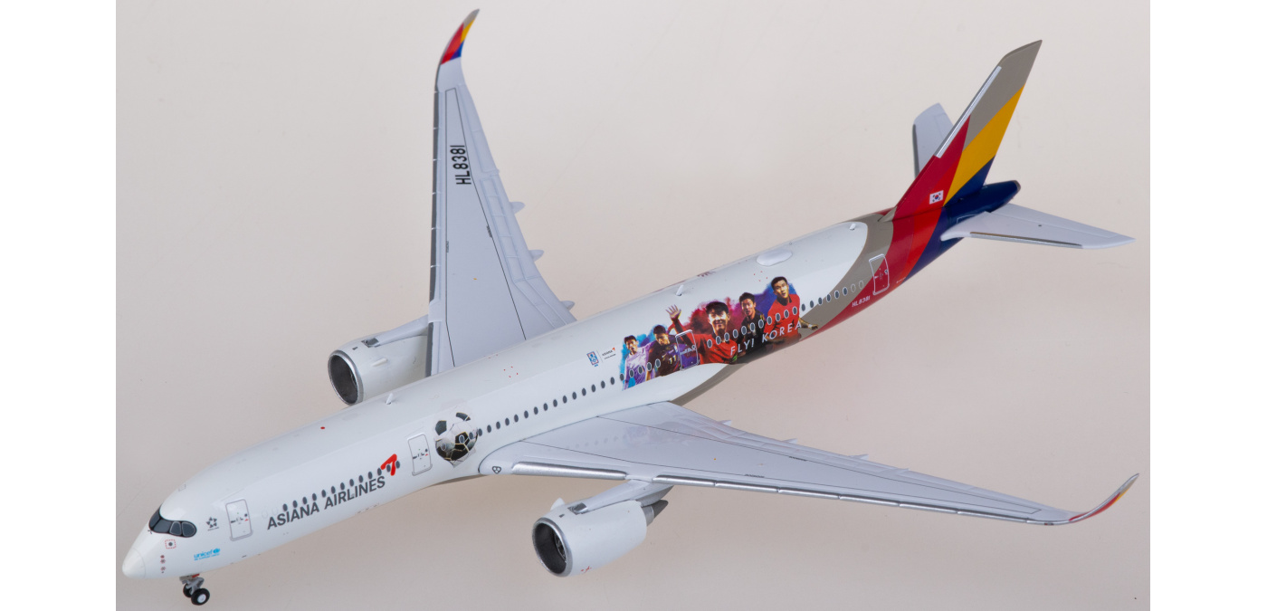 SA4016 Asiana 韩亚航空Airbus A350-900XWB HL8381 JC Wings 1:400 