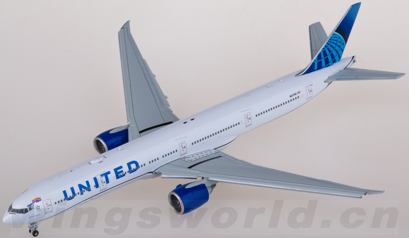 XX40183A United Airlines 美国联合航空Boeing 777-300ER N2749U