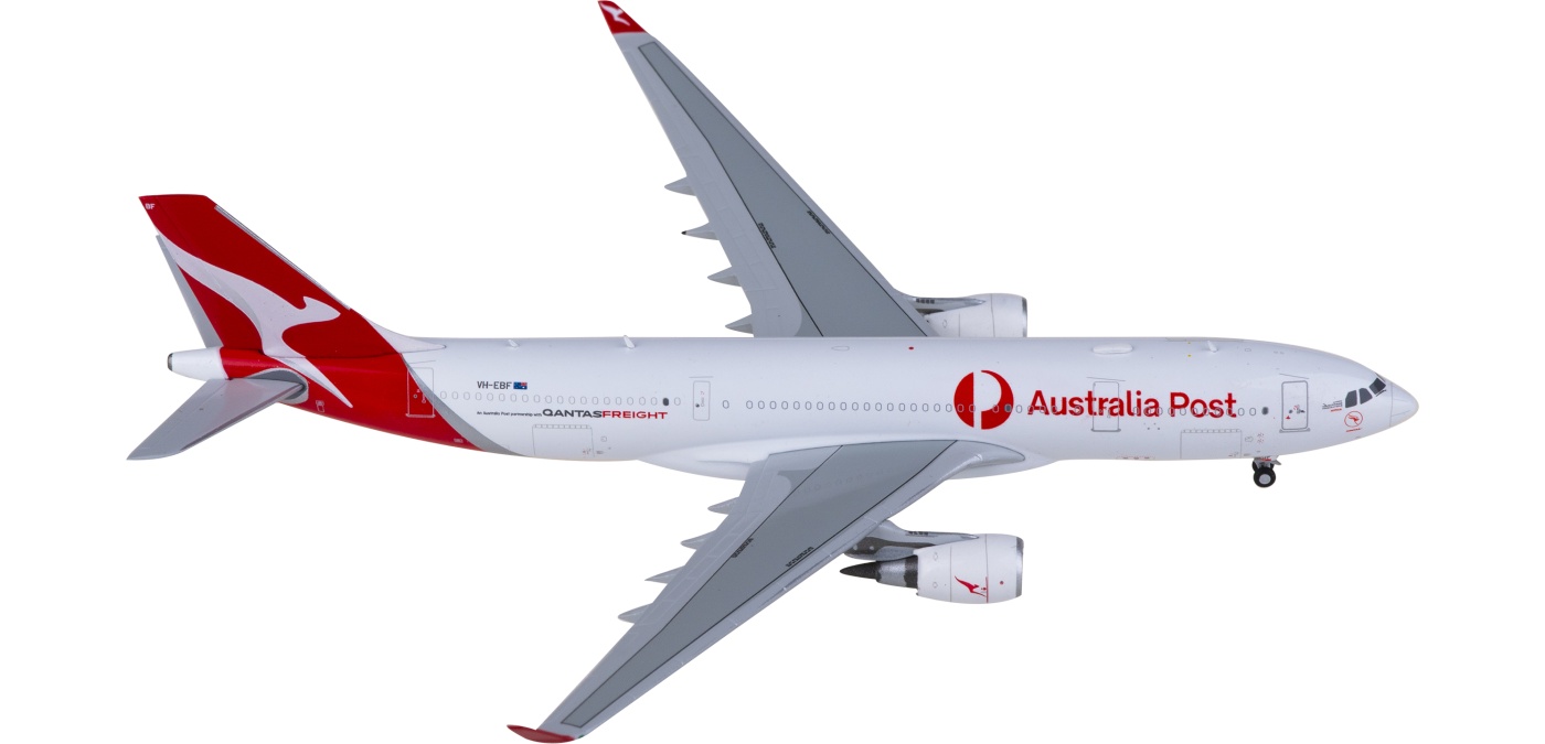 XX40194 Qantas 澳洲航空Airbus A330-200P2F VH-EBF 货机JC