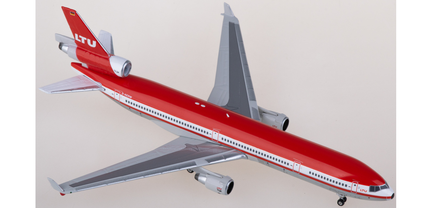 Herpa MD-11 D-AERB Flugzeugmodell 1:500 - Vorgebautes Sammlerstück