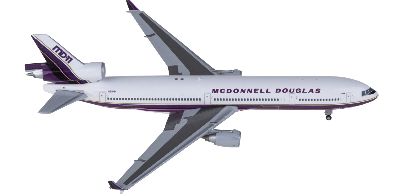 1/400 jc wings MD-11 中華航空 China Airlines MD-11 | Model Aircraft | hobbyDB
