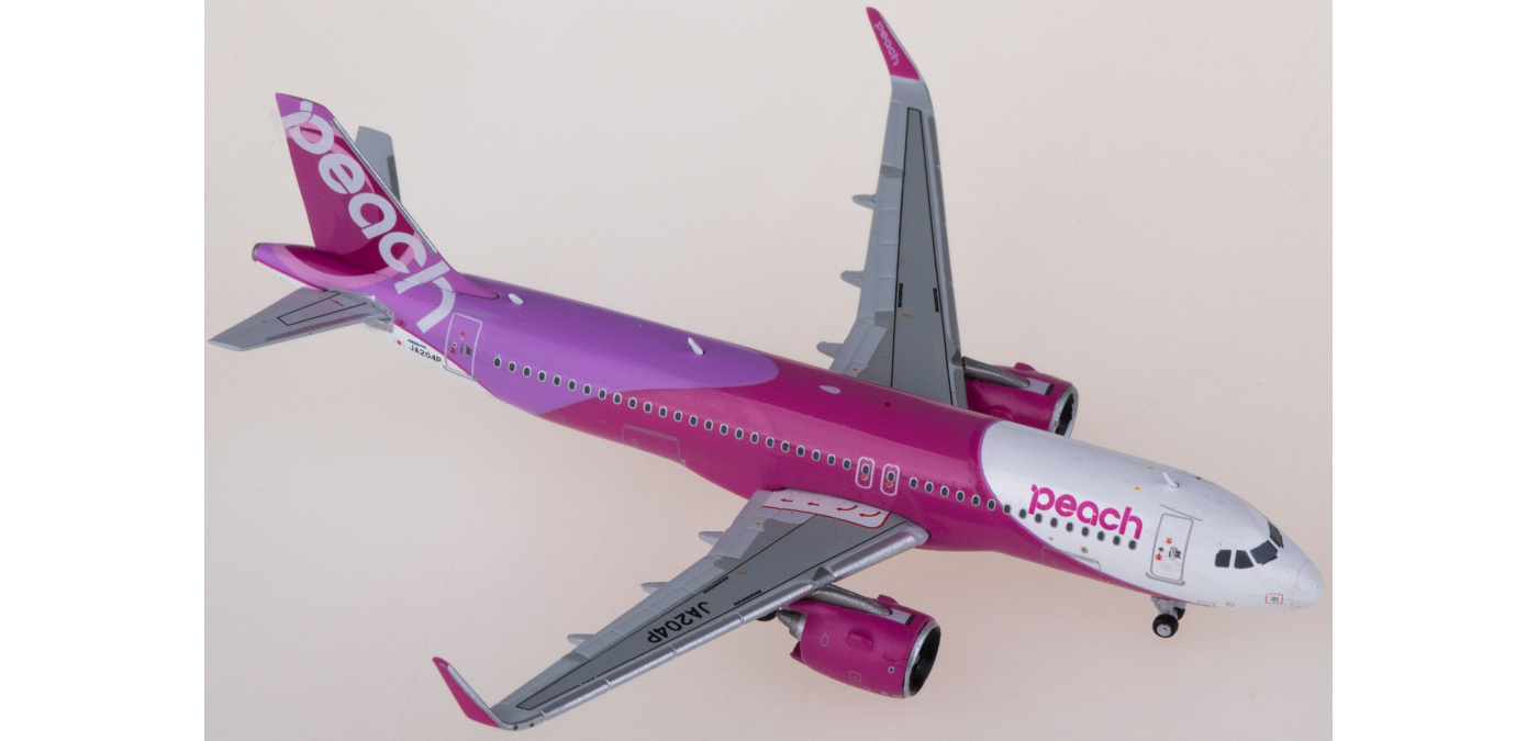 peach航空機モデル 2個セット　A320 1/400 Amazon.co.jp: Peachオリジナル A320 JA801P 飛行機模型
