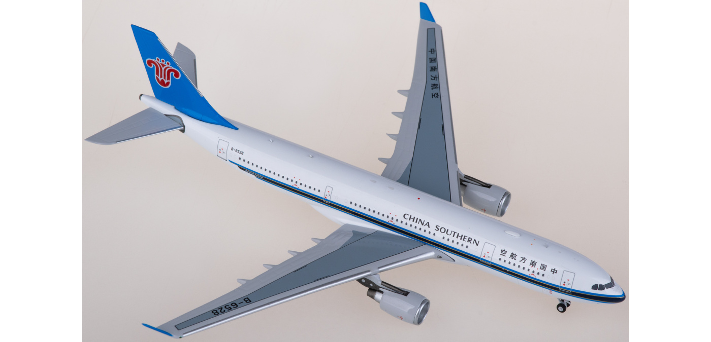phoenix 1/400 中国南方航空 B787-8 phoenix 1/400 中国南方航空 B787-8