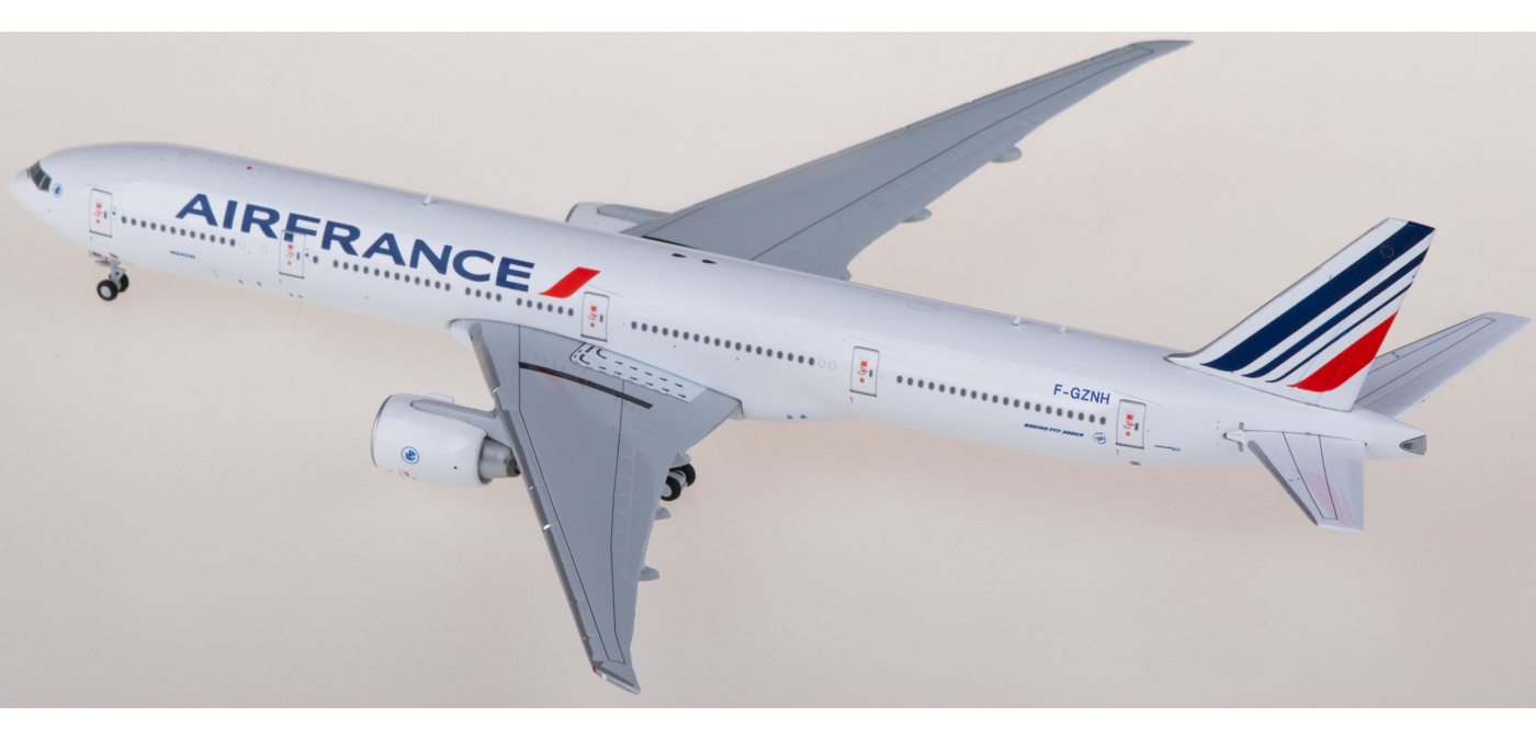 Gemini Jets 1:400 Diecast Air France Boeing 777-300ER F-GZNL