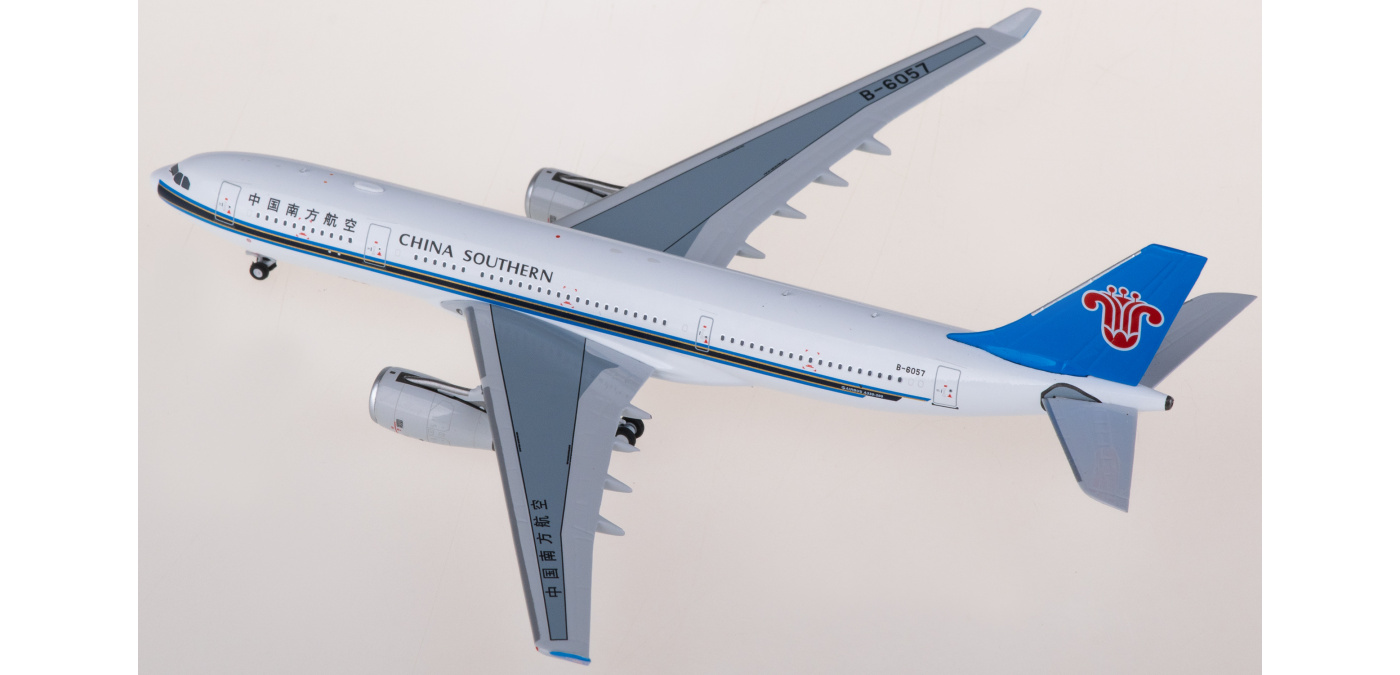 NG61076 China Southern 中国南方航空Airbus A330-200 B-6057