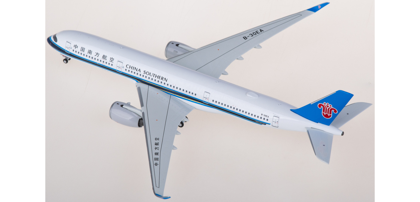 24013 China Southern 中国南方航空Airbus A350-900 B-30EA 南航文创1:400 -飞机模型世界